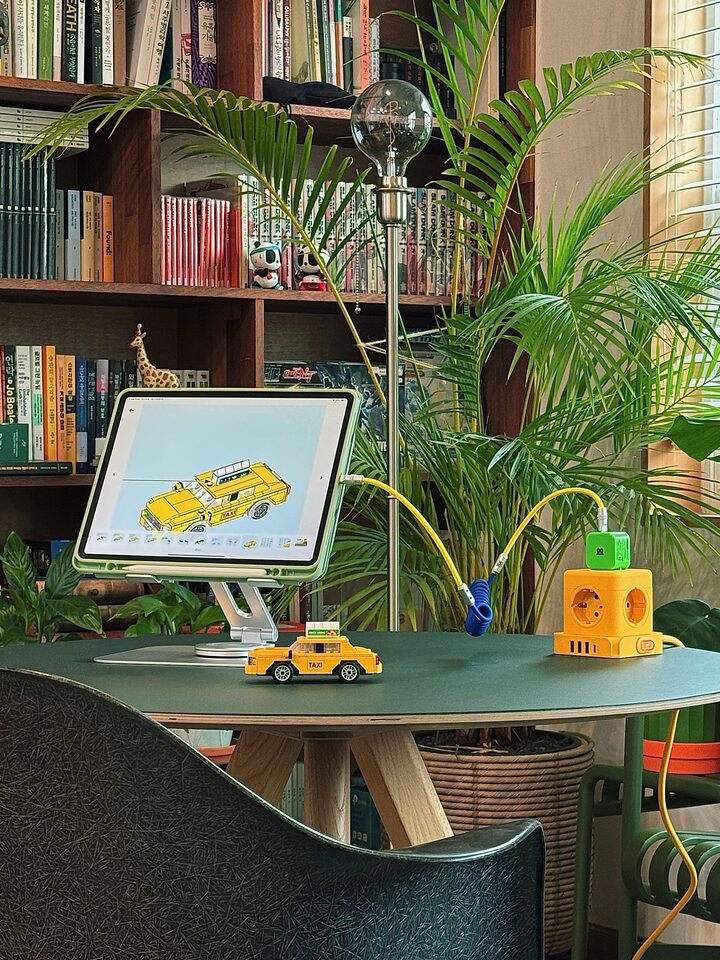 short form carousel card thumbnail