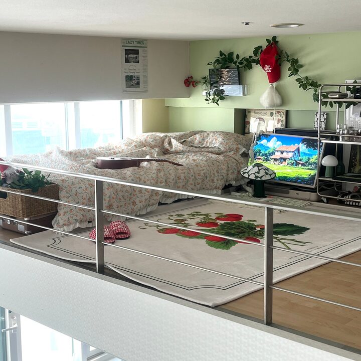 short form carousel card thumbnail