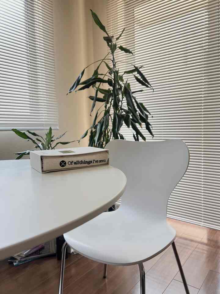 GWは仕事なのでその前に片付け🧹
いただいたタオルはBOOK風に梱包されててギフトに最適🎁

#リビング #ホワイト家具 #タオルギフト