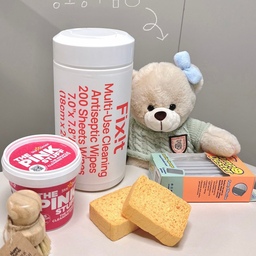 밥수니가 추천하는 #청소정착템 🔖
▫️픽싯 세정티슈 🧻
• 유해균 99.9% 살균소독
• 단 한 장으로 웬만한 청소 끝!
• 기름때, 얼룩, 묵은때 진짜 잘 닦이는데요.
저는 주방타일, 인덕션, 전자레인지, 화장실, 거울,
창문, 창틀, 현관바닥 등 안 닿는 곳이 없어요!
• 탄탄한 원단으로 물에 헹구어 재사용 가능해요.
• 다른 건 몰라도 요건 떨어지면 앙돼요🤍
▫️핑크스터프 페이스트 클리너 👛
• 위험 물질 불검출 인증된 착한 성분 비건 세제
• 더 강한 얼룩, 더 강한 기름때에 효과적!
• 제가 반하게 된 계기가 있는데요. 
전자레인지에 오래 된 묵은 기름때가 있었어요.
식초? 베이킹소다? 구연산? 매직블럭? 안 해본 거 없고, 다 소용없었어요. SNS에서 아주 핫하길래, 마지막으로 속는셈 치고 요고 한 번 써보자 하고 구입했는데, 오잉👀✨ 빤딱빤딱 완전 새거 됐어요!
요거 만능 클리너라고 하는데, 탄냄비에도 효과적이고 너무 좋아요🤍
+ 핑크스터프 페이스트 클리너와 함께 쓰면 좋은 템
❛ 해피얼쓰 주방 브러쉬 ❜ 🌵
사이잘삼(선인장) 소재로 탄탄한데, 
스크래치 걱정 없는 친환경 브러쉬에요! 
저는 요걸로 싱크대랑 화장실 청소도 하고, 
감자나 당근도 씻는데 너무 편하더라고요!
전자레인지도 요 브러쉬로 닦았어요🤍
▫️스폰텍스 🧽
• 물 흡수력에 최고!
•기름기 제거도 탁월하고, 설거지 해도 스크레치X
• 100% 자연분해되는 친환경 소재
• 흡수 전 8g 스폰지가 물 먹으면 160g까지 
   20배나 부풀어요.
• 저는 싱크대 위에 무조건 두고 사용하는데, 설거지하고 주변에 튄 물을 스폰텍스로 흡수시켜 마무리해요. 물기를 꼬옥 짜서 올려두면 딱딱하게 금방 건조되고, 보통 1개월 주기로 교체해 주는데 버리기 전에 작게 잘라 창틀 먼지 한 번 닦고 버리면 손쉬운 청소 끝🤍
▫️스크럽대디 댐프더스터 🌪️
• 건조기 필터 청소에 강추템
• 말랑말랑 스폰지로 먼지 제거에 효과적
• 먼지가 있는 곳이라면 어디든 물만 적셔 닦아요.
• 저는 개인적으로 건조기 필터 먼지 제거용으로 사용하는데, 필터망 먼지 손으로 만지기는 찝찝하고, 물로 씻으면 건조까지 시켜야하고 오래 걸리잖아요! 댐프더스터가 먼지 착붙이라 요거로 쓸어주면 끝🤍
#청소템 #청소꿀템 #살림살이 #살림수행평가
#만능청소템 #만능세제 #주말에제일바빠 #클리너
#내돈내산 #픽싯 #픽싯세정티슈 #세정티슈
#핑크스터프 #페이스트클리너 #해피얼쓰 #수세미
#브러쉬 #주방브러쉬 #친환경 #비건세제 #스폰텍스
#스크럽대디 #댐프더스터 #건조기청소 #싱크대청소
#전자레인지청소 #주방청소 #콘수프기록 #ftc6기이야기 