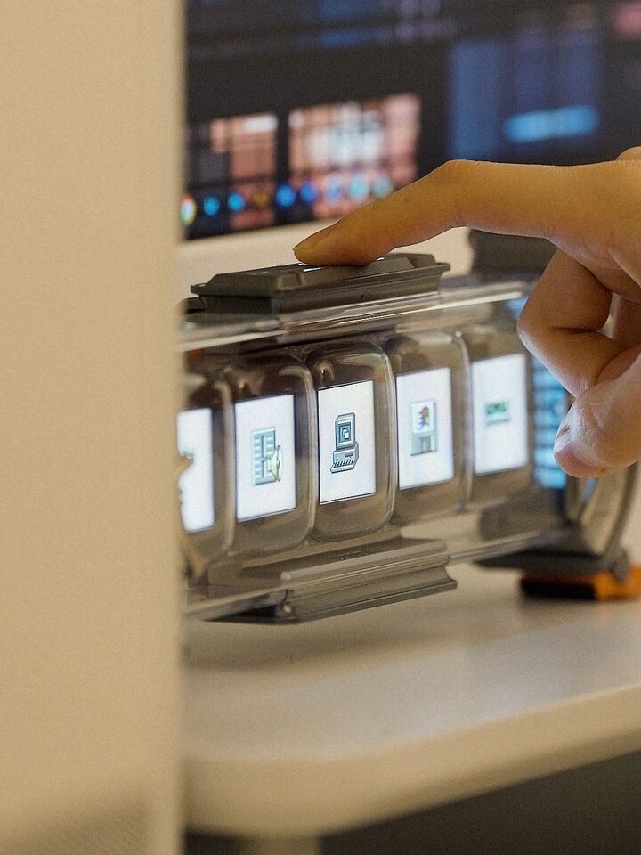 short form carousel card thumbnail