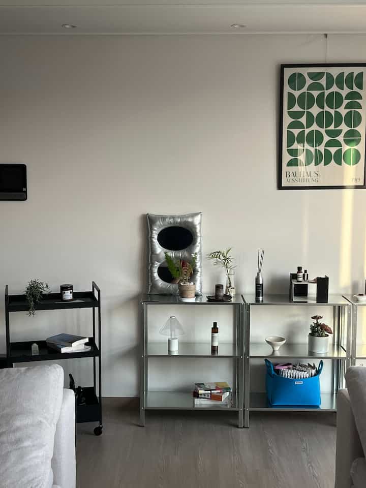 #2026달력이될집 #봄 #거실인테리어 
The afternoon when the sunlight starts to come in little by little
