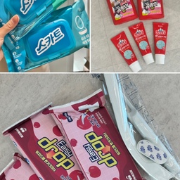 #살림살이 #콘수프기록 #욕실청소템
오랜만에 욕실 청소템 쇼핑 제대로 했어요ㅎㅎ!!  
스카트 유리세정티슈를 만나고나서는 거울장에 양치물 튀어도 화가 나지 않아요ㅋㅋ
한 번 닦아주면 깨끗!! 
이번에  더 작은사이즈도 있길래 사봤는데 화장대나 신발장 등등 여러 거울 다 닦을 수 있고 작은사이즈는 핸드폰도 닦으려구요ㅎㅎ 
홈스타 곰팡이싹은 뿌리는것도 젤도 효과가 넘 좋아서..!! 
색깔은 빨갛고 촌스러워도 가격이 다른 감성템들에 비해 2/3 수준이라 결국 다시 돌아오게 되는템이에요.
이지드롭 말해뭐해 변기청소는 이지드롭!!
솔로 닦고 헹구는것도 싫고, 수세미 닦은거 물기있는상태로 버리기도 힘든데 이지드롭은 그냥 변기에 흘려보내면 되니 이만한게 어디있어요 최고최고
레몬향만 써봤는데 이번에 블랙체리향 새로 나왔길래 써보려구요:) 
#스카트 #유리세정티슈 #홈스타 #곰팡이싹 #욕실곰팡이 #곰팡이제거제 #곰팡이제거젤 #이지드롭 #변기청소템 #변기청소 
