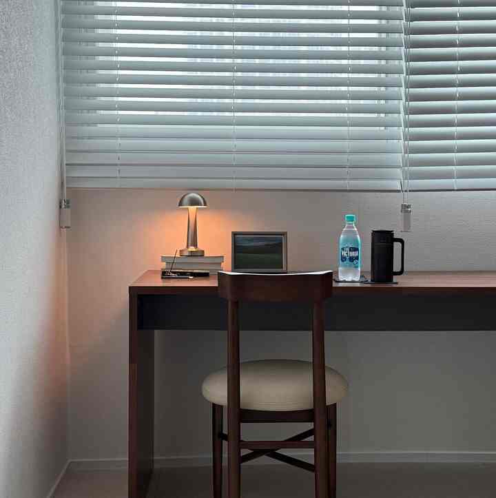 Depending on the season, put a picture in a frame with colors such as green - blue - orange - brown to change the mood.

This time, I chose a picture with deep green grass and sky.

_
The rainy season will start soon.
Let's welcome the summer rainy season with lights and incense. :)

#Desk Terrier Tribe  #데스크테리어 #데스크꾸미기 #데스크인테리어
#Follow Back #미니멀인테리어