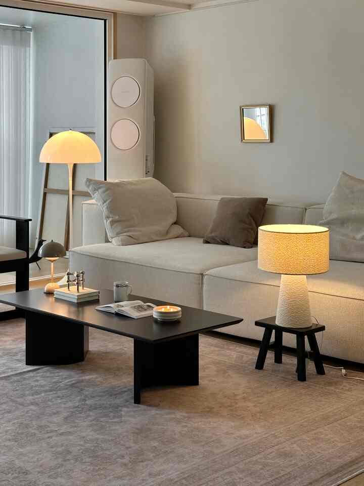 Line アームチェア［2種］を使ったコーディネート 1