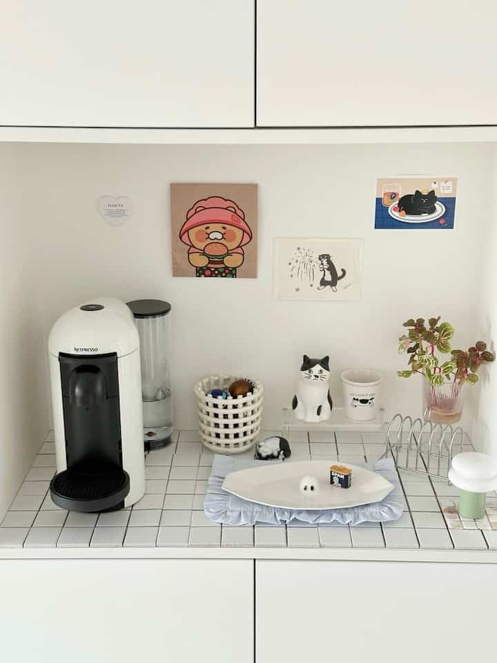 Tagged posts featuring Peekaboo Dessert Plate 1