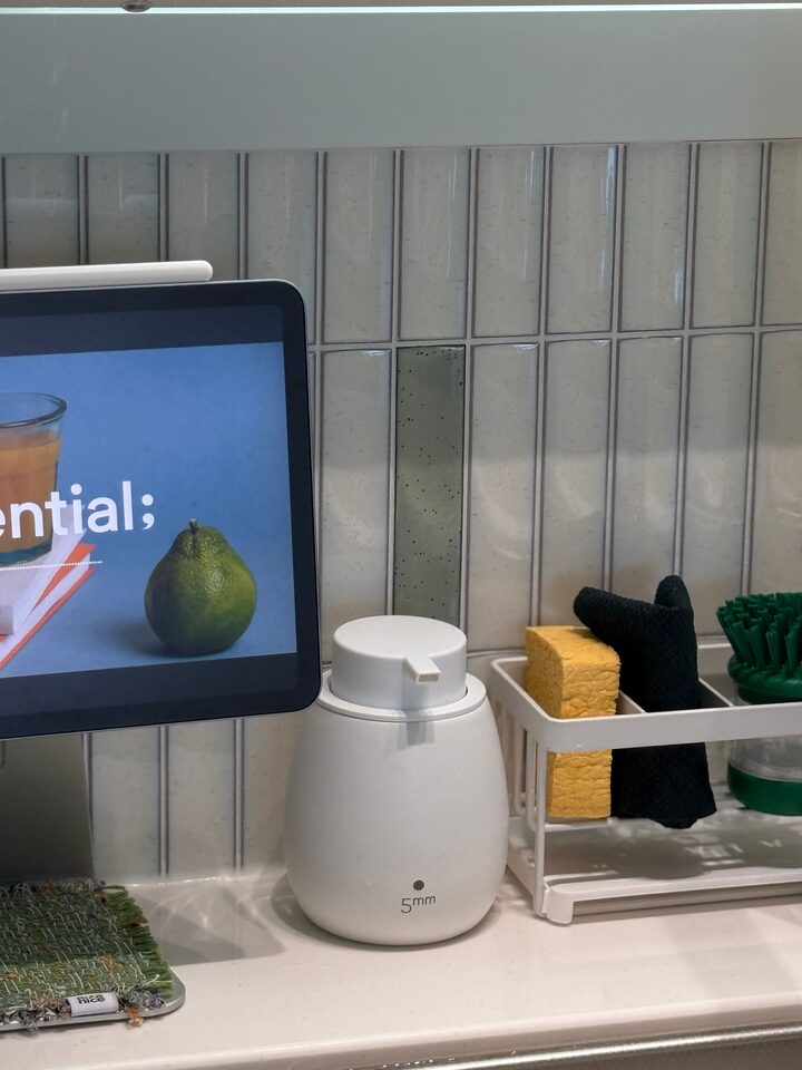 short form carousel card thumbnail