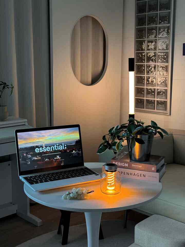 #콘수프기록집 #예쁜템최고야  #무선조명 #무드등
 #충전식조명 #roomtour #camping 

