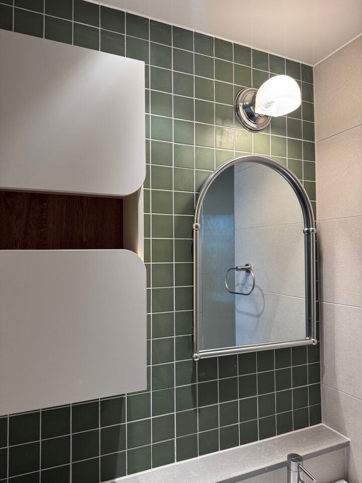 short form carousel card thumbnail