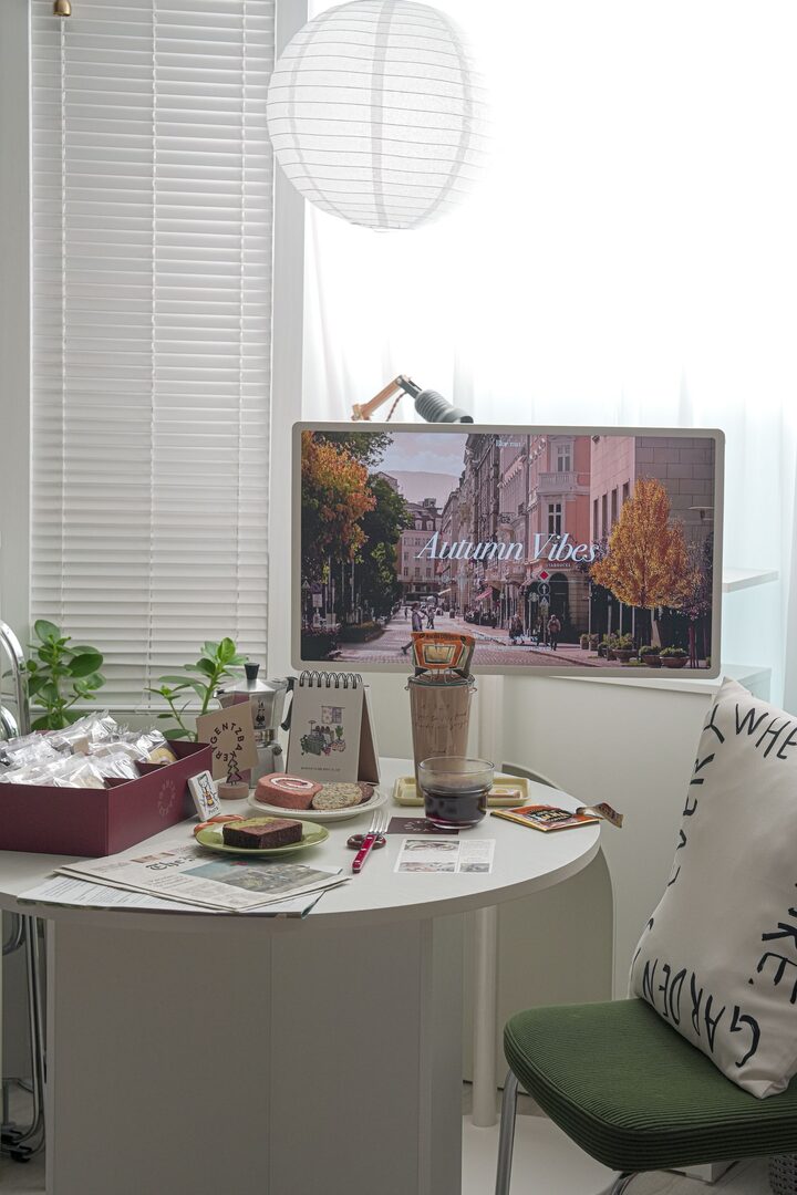 short form carousel card thumbnail