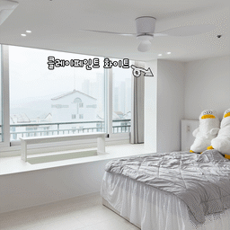 평상 인테리어 — 작은 공간에 가장 큰 여유를 더하는 실용적인 디자인 3가지
✨ 평상 인테리어 — POINTS
✔️ 공간 확장(𝙈𝙖𝙭 𝙎𝙥𝙖𝙘𝙚)
평상 구조는 바닥을 올려 시각적 확장감을 만들며,
공간의 여유를 넓히는 데 효과적입니다.
또한 철거할수 없는 매력벽과 바닥을 평상으로 살리는 인테리어 시공법도 존재합니다.
✔️ 숨은 수납력(𝙃𝙞𝙙𝙙𝙚𝙣 𝙎𝙩𝙤𝙧𝙖𝙜𝙚)
평상 하부 공간 또는 측면에 계절용품, 침구류, 잡동사니 등
기존에 보관이 어려웠던 물건을 효율적으로 숨기는 수납존으로 활용됩니다.
✔️ 자연스러운 공간 구분(𝙎𝙤𝙛𝙩 𝙕𝙤𝙣𝙞𝙣𝙜)
벽이나 가벽 없이도 공간을 부드럽게 분리하는 효과가 있습니다.
개방감을 유지하면서도 별도의 공간으로 유지할 수 있습니다.
#평상인테리어 #평상제작 #평상시공 #평상디자인 #평상수납 #작은집인테리어  #공간활용 #공간확장 #동선개선 #우드인테리어 #따뜻한집 #미니멀홈 #감성인테리어 #내추럴무드 #히든수납 #수납아이디어 #홈카페인테리어 #다용도공간 #작업공간분리 #홈스타일링 #리모델링아이디어 #주거공간디자인 #집꾸미기 #인테리어추천
