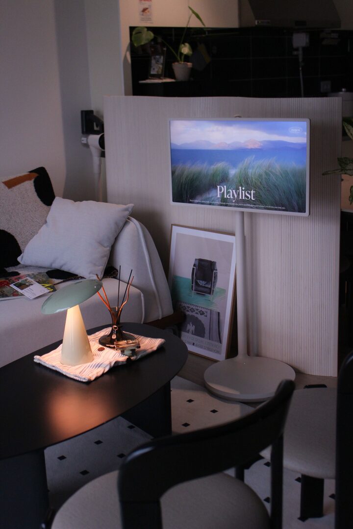 short form carousel card thumbnail