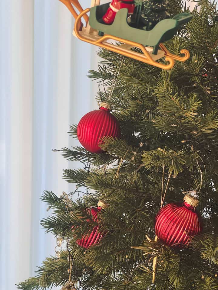 ＃今日の私たちの家まだ新鮮な電球は働いていません。
クリスマスD-10なのに…😂
電球を全部開けてまた巻き戻すと思います。

＃リビングルーム＃リビングルーム＃リビングインテリア＃リビングインテリア＃子育て日常＃子供の家＃感性子育て＃照明＃リビングマット＃赤ちゃんの家＃マンゴーチョンウク＃ツリー飾り＃ツリー装飾＃ツリー照明＃トリオナメント＃ツリー電球＃ツリー推奨＃オーナメント推奨 


