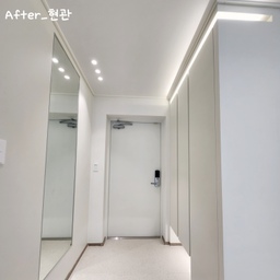 #인테리어영수증
8년 된 아파트 리모델링 후기
저는 주방, 욕실, 마루를 전부 교체했어요!
전체 리모델링 비용은 약 3800만원으로, 거의 모든 부분을 바꿨답니다.
간단하게 공유해볼게요
✔ 주 비용 내역
욕실 2개 교체 (타일 외): 360만원
목공 (걸레받이, 몰딩, 아트월): 260만원
타일 덧시공 (주방, 욕실, 현관): 330만원
마감재 (도배, 필름, 마루): 817만원
주방 상하부장, 냉장고장, 가전장 추가: 590만원
전기 (간접등, 주등 교체): 300만원
✔ 리모델링 절약 팁
1️⃣ 구조 미변경
구조 변경을 하면 공사 범위가 커져서 비용이 급증해요.
저는 현재 구조를 최대한 유지한 채로 리모델링했어요.
2️⃣ 리폼 활용
맘에 안 드는 부분은 교체보다는 리폼을 선택했어요.
예를 들어, 신발장, 방문, 샷시는 필름으로 리폼하여 색상 맞춰주었어요.
교체할 때보다 훨씬 비용 절감이 되죠.
3️⃣ 타일 덧시공
욕실 타일을 덧시공하여 비용을 절약했어요.
기존 타일이 상태가 좋고 전문가가 확인 후 가능했던 방법이에요.
이 방법을 잘 활용하면 추가 비용 없이 깔끔한 결과물을 얻을 수 있어요.
✔ 리모델링에 더 투자한 부분
1️⃣ 주방 상하부장 교체
주방은 로망이 많아서 과감히 투자했어요.
상하부장을 모두 교체하고, 
비어 있던 반대편에 냉장고장과 가전장을 추가로 설치했어요.
소형가전도 수납할 수 있어 공간 활용도가 높아졌어요.
2️⃣ 마루 선택
동화마루 나투스진의 초대형 직사각형 마루를 선택했어요
타일 느낌도 나고, 세련된 분위기를 더해주어서 너무 만족스러워요.
마지막에 before도 남겨놨어요~
#리모델링 #아파트인테리어 #소형아파트 #주방리모델링 #욕실리모델링 #리모델링비용 #타일덧시공 #리폼 #리모델링팁
#마이너스인테리어