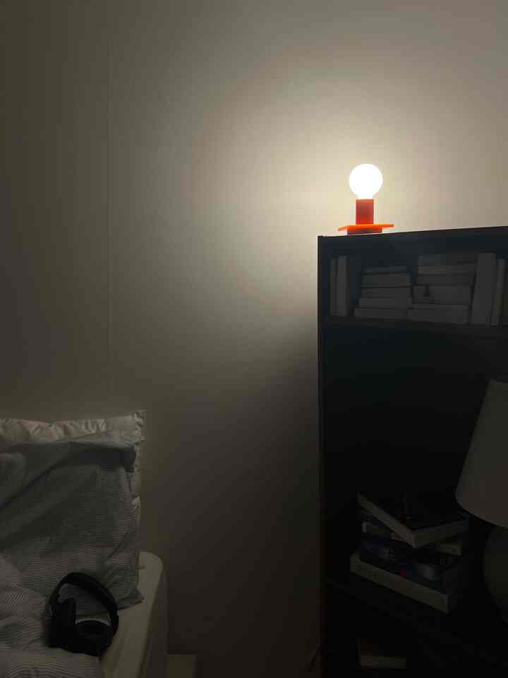 こんにちは〜家の北京です🏠
n年目使用中！蒸し！貴重なテムを紹介させていただきますㅎㅡㅎ
#FTC22 #N回目使用中 

ご紹介するアイテムはすぐに
4年目使っている #日光電球 #teacup #ティーカップ電球です  "💡"