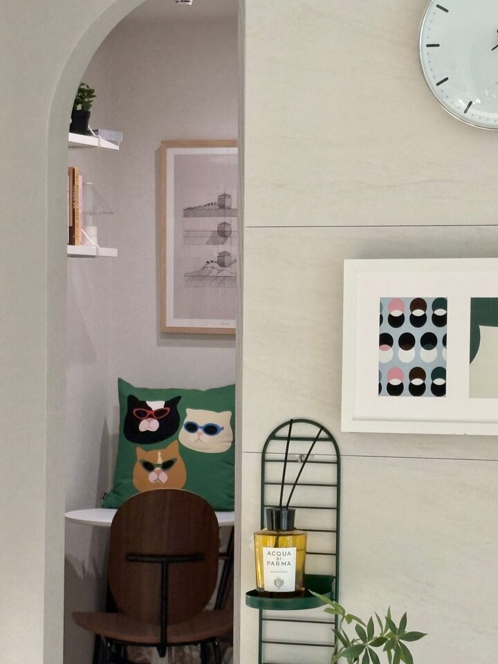 short form carousel card thumbnail