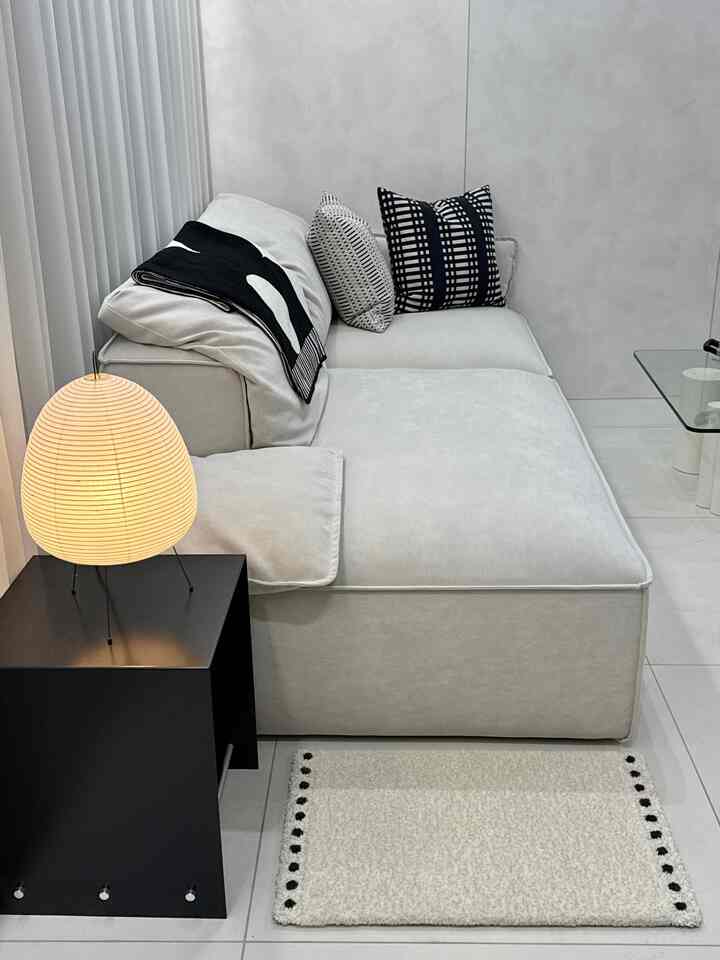 #오감리뷰 プログラムを通じて製品を提供され、直接使用してスタイリングした後期です。

私が探していたすっきりシンプルで豪華なドアマット..ついに見つけました✶.ᐟ.ᐟ.ᐟ
Uber  #우베르919 #도어매트 #미니러그 #심플노트 #심플러그 #거실인테리어 #거실꾸미기 #거실소품 #인테리어 #아파트인테리어  #화장실러그 #욕실매트 #욕실매트추천 #화장실매트 #미니러그추천 





