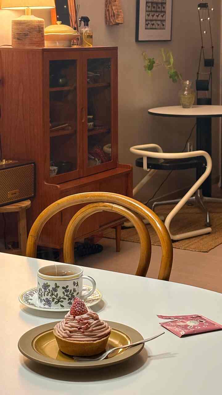 #콘수프기록집 #예쁜템최고야


きれいなテムを取り出したホームカフェですが、一番きれいなテムはおそらく
スターバックスのいちごがモンブランケーキ🍓ではないかと思います👯‍♀️


