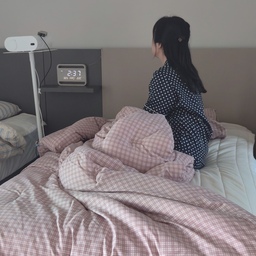 여름을 준비해서 제 침구 #마틸라 빈티지와 맞는 빈티지 여름 잠옷을 준비해봤어요 :)
오늘의집에는 없는 #CEID 제품인데 도트가 귀엽더라고요.
재질이 시원한 느낌이라 덥지 않을 것 같아요.
사이즈별로 커플로도 입을 수 있답니다.
봄맞이 침구 1-2개정도 더 준비하고,
이제 여름맞이 할 준비를 해야겠네요 🩷
#잠옷 #여름잠옷 #도트잠옷 #땡땡이잠옷 #반팔잠옷 #커플잠옷 #신혼잠옷 #침구 #봄이불 #침구세트 #신혼이불 #시몬스침대 #신혼침대 #체크이불 #빈티지이불 #플라이토 #전자시계 #탁상시계 #저스빔 #빔프로젝터 #저스에어빔 #삼성비스포크 #키친핏냉장고 #1도어냉장고 #냉장고추천 #신혼냉장고 #예쁜템최고야 #콘수프기록집
