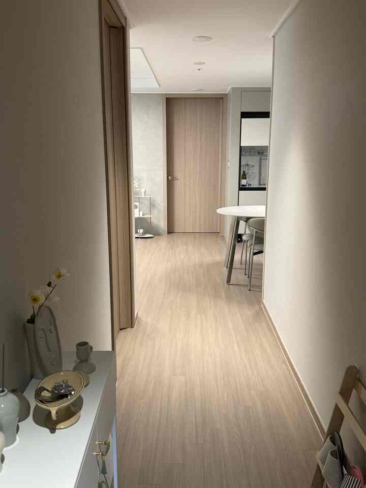 まだまだ空のスペースですが、
白系列で一つずつ満たしています。
私の好きな雰囲気で、ゆっくり🤍




＃ホワイトインテリア