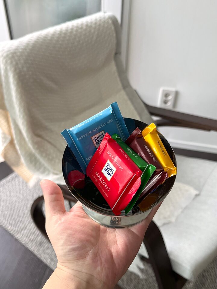 short form carousel card thumbnail