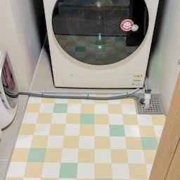 다용도실 왔다갔다 할 때마다 슬리퍼 신기가 너무 불편하고,
먼지 쌓이는 것도 스트레스여서 어떻게 하면 좋을까 고민하다가
데코타일 깔고 슬리퍼는 과감히 버렸어요!
이제 슬리퍼 없이 세탁기로 다닐 수 있고,
바닥 정리도 훨씬 편해졌어요 :)
다용도실은 이제 차갑지 않아 여기 앉아서 물건도 정리하고,
빨래도 분류하고,
바닥에 실수로 빨래가 떨어져도 더이상 스트레스 안받게 되니 너무 좋은거 있죠!
다용도실 정리하고 싶으셨다면 그 전에 바닥먼저 세팅해보세요'ㅁ'
비포랑 확실히 비교된답니다 :)
#다용도실사용법 #체커보드 #데코타일 #lg오브제워시타워 #로보락세탁기 #M1 #미니세탁기 #바닥타일 #데크타일 #데크타일추천 