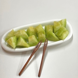 #한여름디저트 
여름에 너무 맛나는 메론 🍈