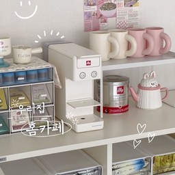 ☕ 우리 집 홈카페, 커피존 완성템 3가지
캡슐이랑 티백도 종류가 많아지니까
찾기도 어렵고 점점 지저분해지더라구요 🥹
제가 잘 쓰고 있는 홈카페 정리템 3가지 소개해 볼게요!
#콘수프기록집 #홈카페 #홈카페존 #커피존완성템 #홈카페꾸미기 #커피존 #커피존완성템 #캡슐보관함 #캡슐커피 #수납정리함 #간식존 #간식정리 #티백정리함 #티백보관함 #카페분위기 #밀폐용기 #소분용기 #캐니스터  #미니서랍 #서랍장 #서랍정리함 #투명정리함 #적층수납함 #팬트리정리함 