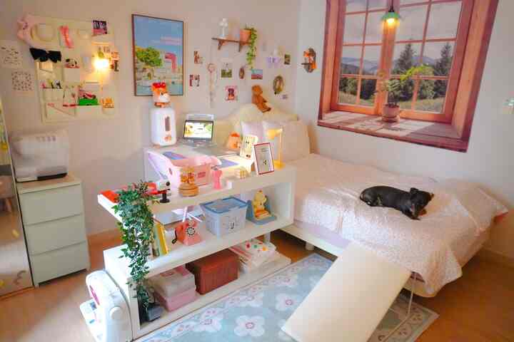 🇰🇷 1R｜L字型デスクでゾーニング、実家の6畳部屋を有効活用