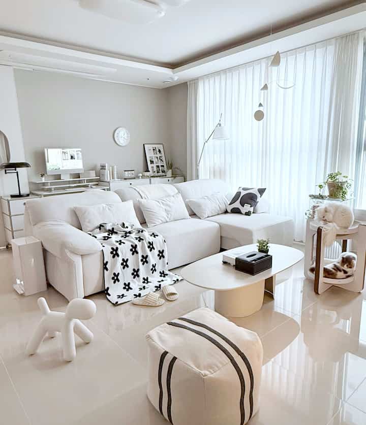 🇰🇷 3LDK｜白×シルバーで洗練さアップ🕊️模様替えで“別の家”になるリビング