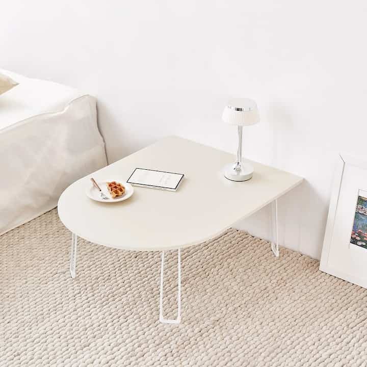 The Half Moon 折りたたみ テーブル［3色］