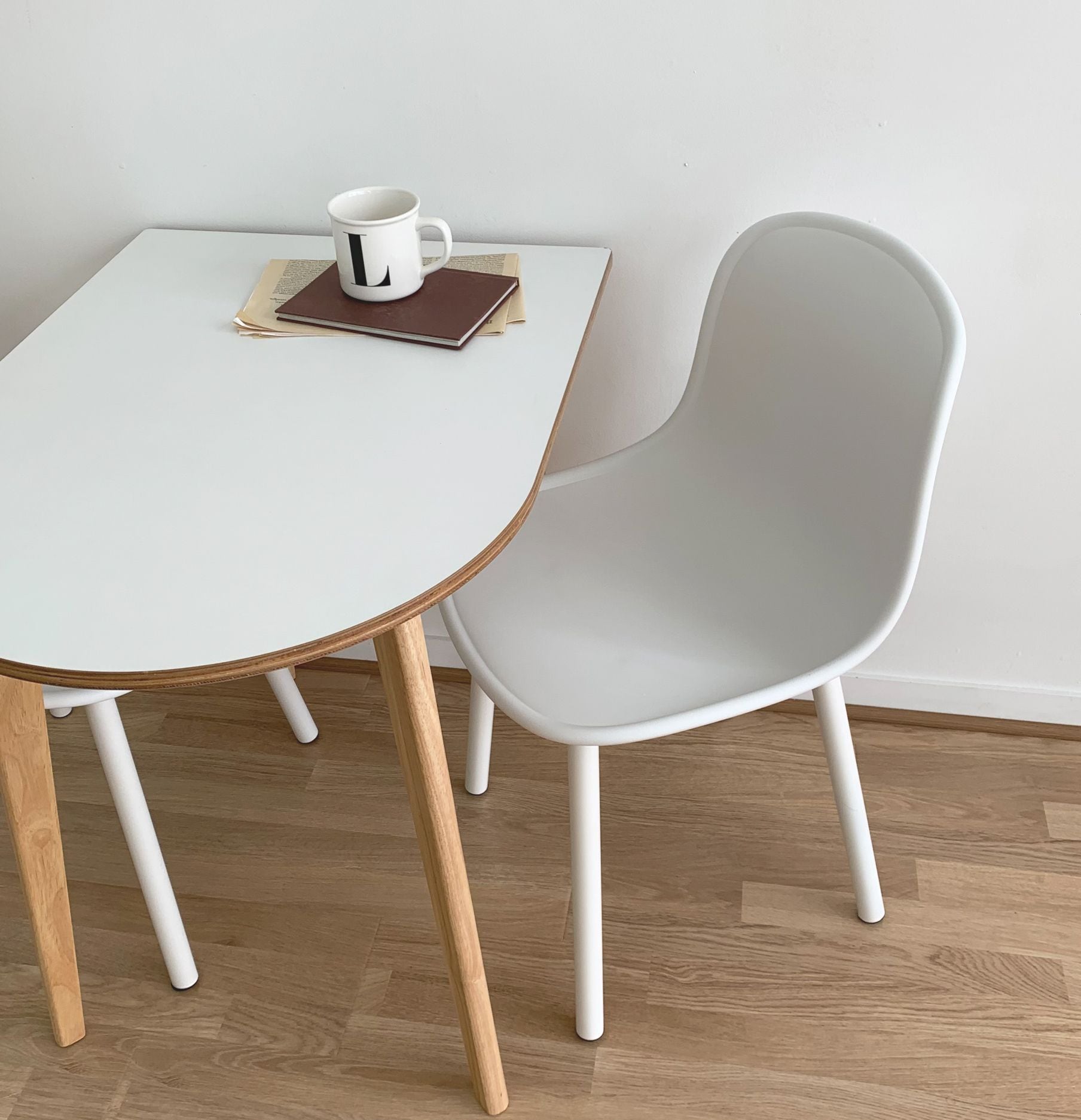 【レア✨完売品】IKEA JANINGE イケア　ヤニンゲ　ダイニングチェア 廃盤品 IKEA JANINGE ヤニンゲ ダイニングチェア 1脚 アーム