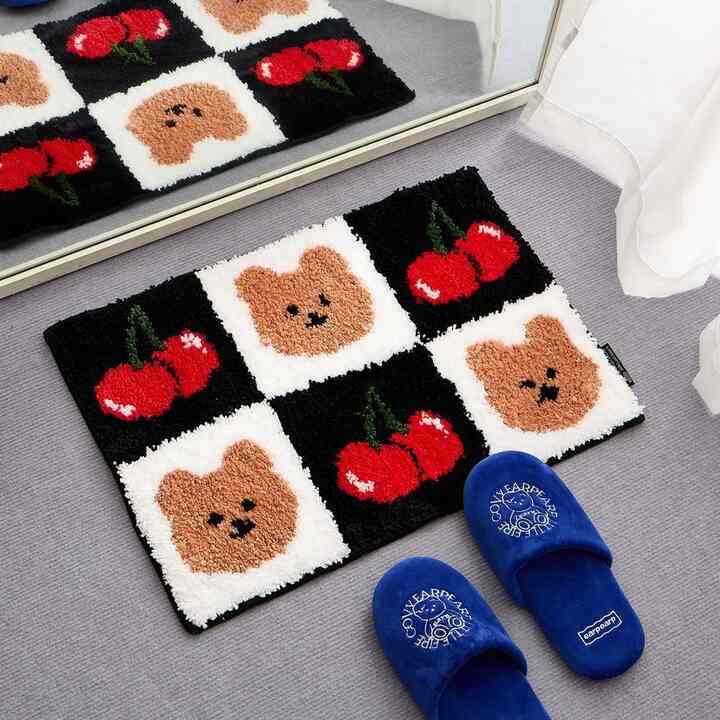 CHECKER BOARD CHERRY COVY ラグ