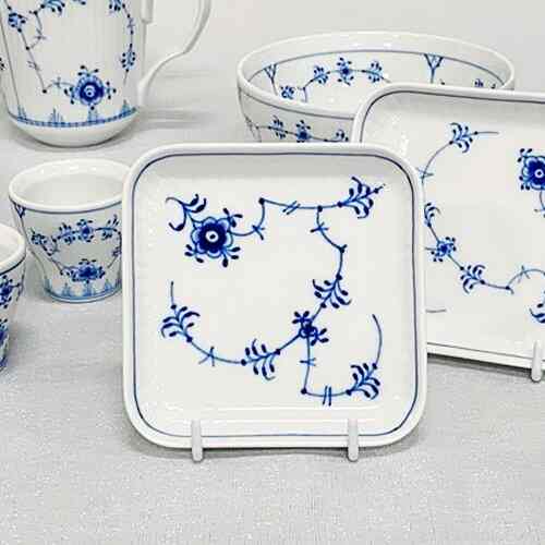 ブルーフルーテッド プレイン スモール スクエアディッシュ 10cm