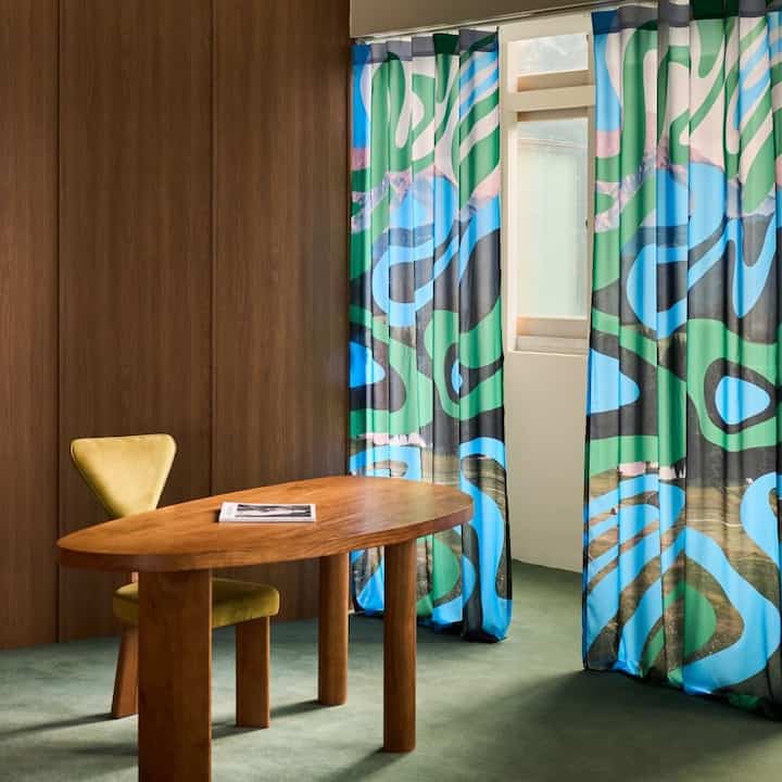 FLOWS AROUND ME GREEN ソフト シフォンカーテン