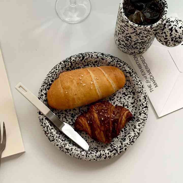 ブラックドット プレート