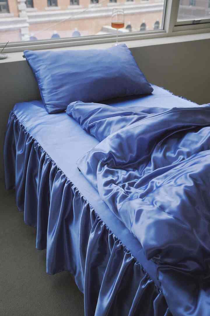 サテン ベッドスカート［26色・5サイズ］