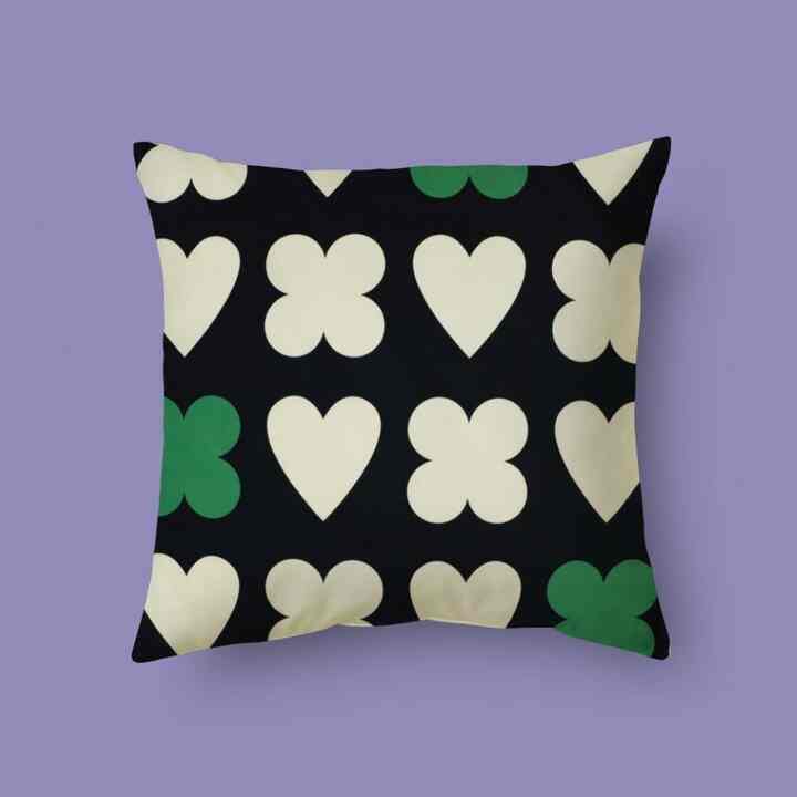 LUCKY HEARTY BLACKBERRY クッションカバー 50x50