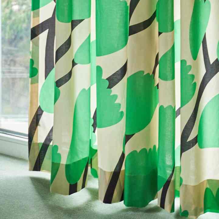 TULIP BREEZE GREEN カーテン