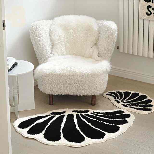 Black Shell Shape ラグ［2サイズ］