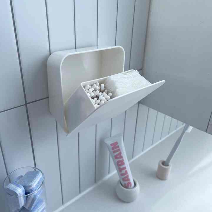 壁掛け 収納ボックス