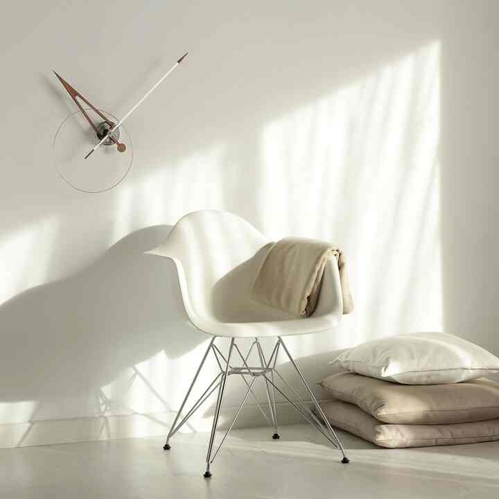 CRIS 壁掛け時計［2色］