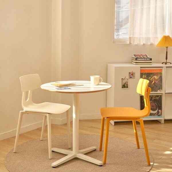 OLLY チェア［3色］