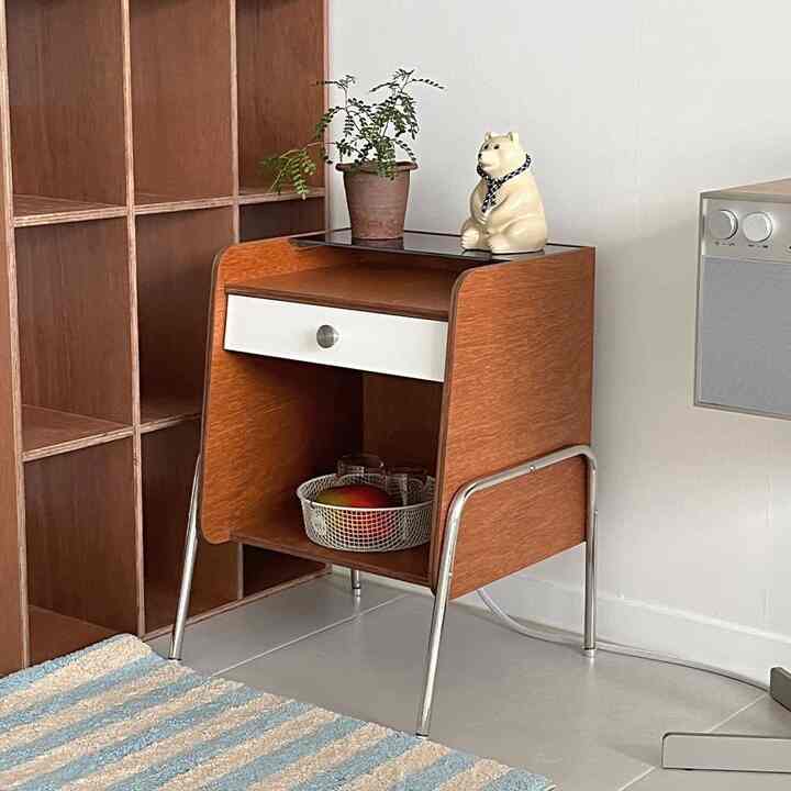 Tan サイドテーブル