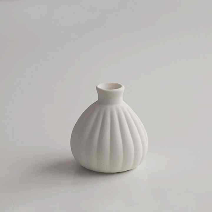 リリエ セラミック ミニ 花瓶
