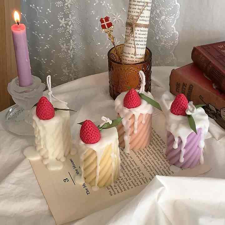 生クリーム ストロベリー キャンドル［4色］