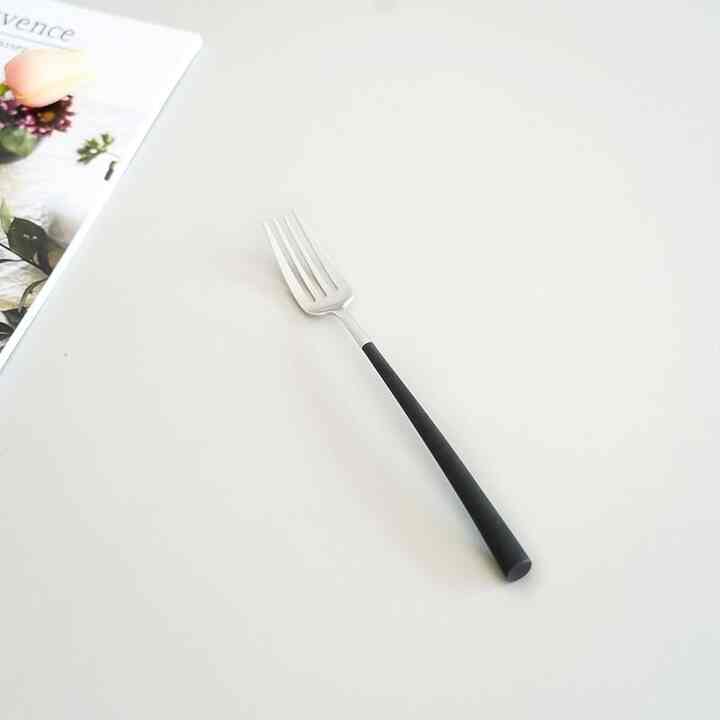 ヌア ブラック シルバー ディナー フォーク