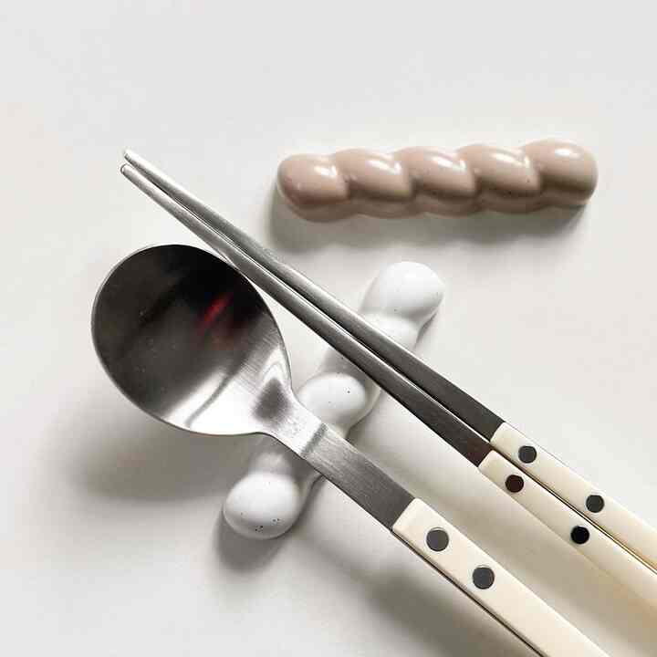 陶器の箸置き［2色］