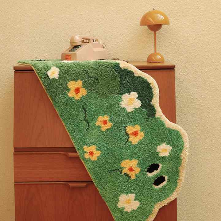 Floral eyes garden ラグ［2種］