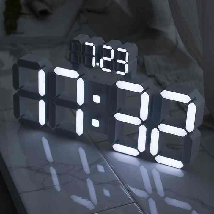 デイズ 3D LED インテリア壁がけ時計 日付+時間表示 38cm［2色］